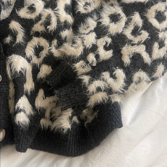 Grey and  White spotted Fuzzy Cardigan - Picture 2 of 6
